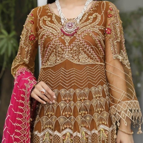 Pakistani dress Eid sale - Picture 5 of 5